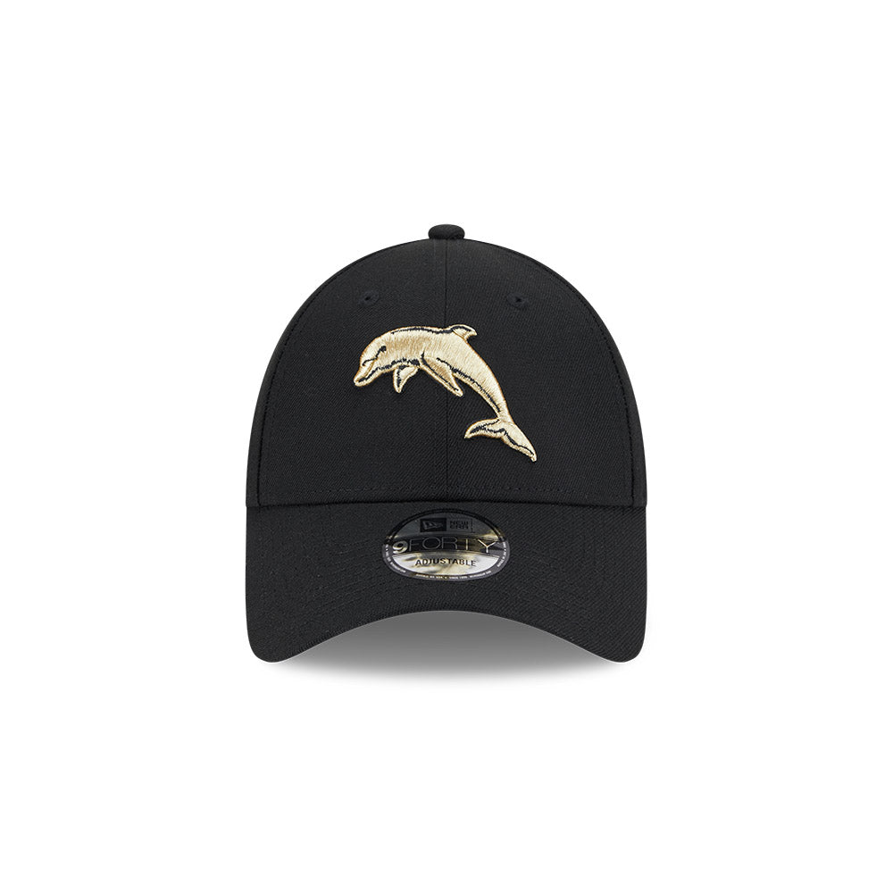 The Dolphins Hat - NRL 2025 Black Gold 9forty Snapback Cap - New Era